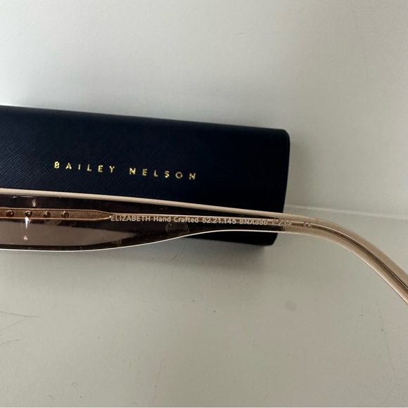 Bailey Nelson Elizabeth Sunglasses - Picture 3 of 5